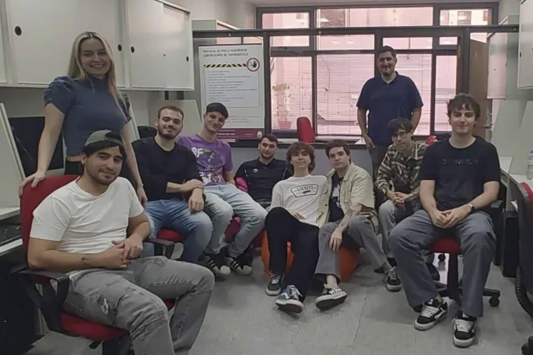 LIVE members at CAETI